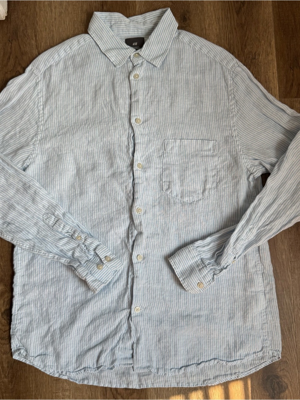 H&M Men’s white and blue striped button-up shirt